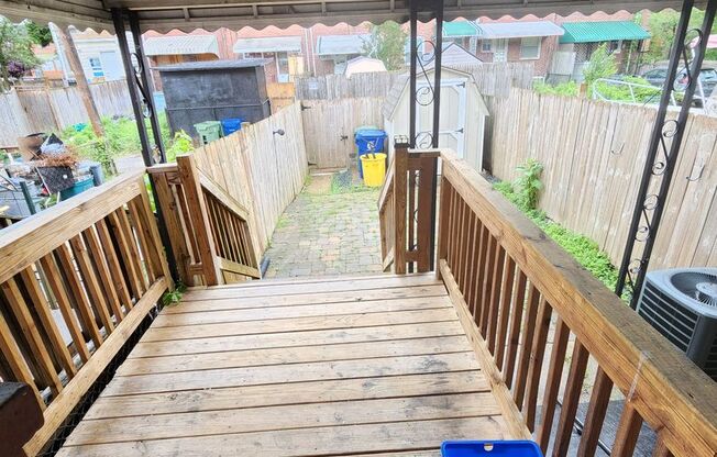 Beatuiful Two Bedroom Town Home