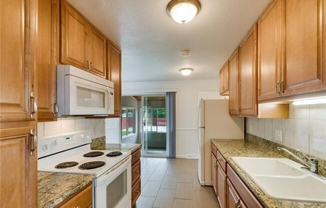 SHARP BRICK RANCH, BASEMENT, GARAGE