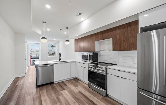 1 bed, 1 bath, 524 sqft, $1,350, Unit 301