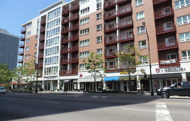 a large apartment building on a city street