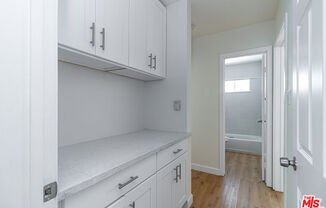 12572 WASHINGTON BLVD