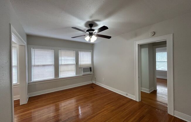 2 beds, 1 bath, $1,295, Unit B3610