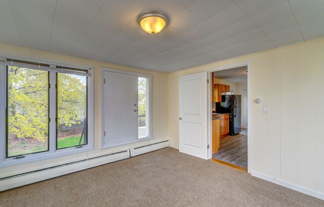 3 beds, 1 bath, 1,011 sqft, $2,100, Unit 28 Lester St - #2