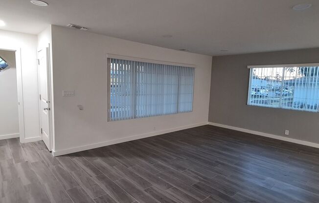 Newly Renovated 3 Bedroom Home in Orange