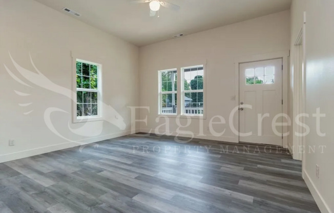 Remodeled Four Bedroom House Located Near Whitman College