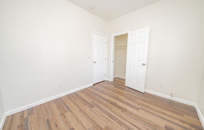 2 beds, 1 bath, $1,975, Unit 100