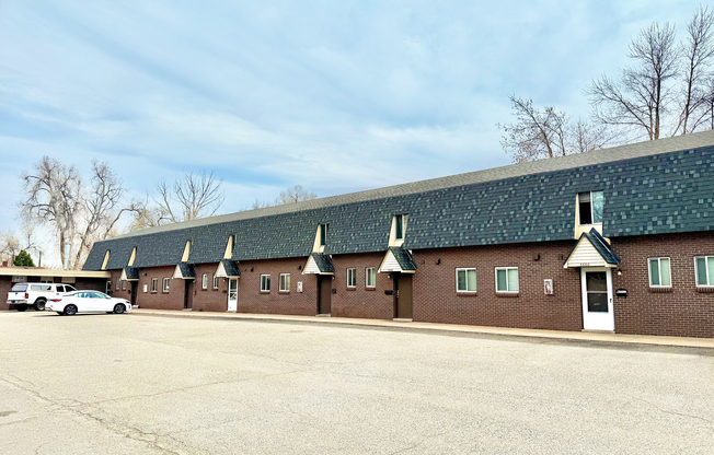 3650 Upham