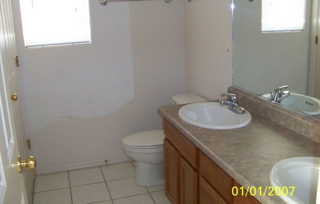 3 beds, 2 baths, $1,495