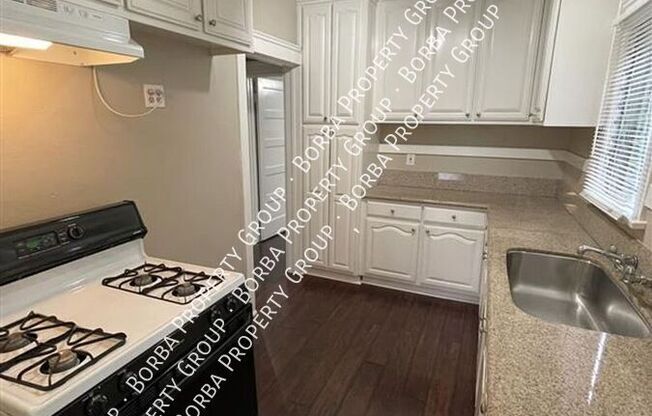 752 Orange Ave.