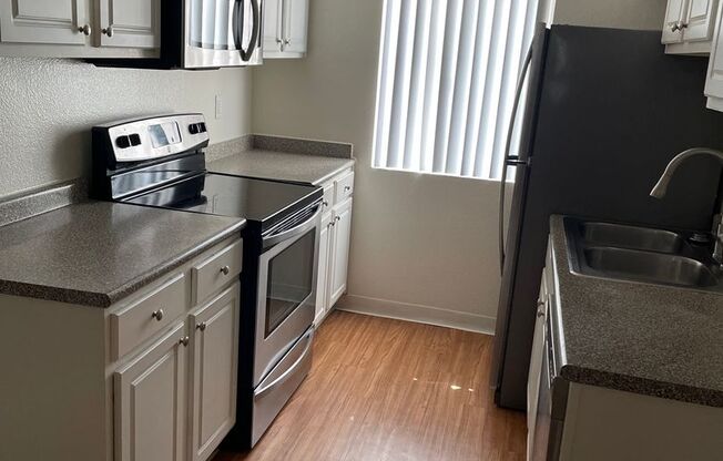 1 bed, 1 bath, 592 sqft, $999, Unit 69