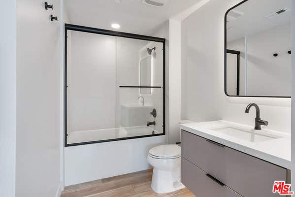 10601 WASHINGTON