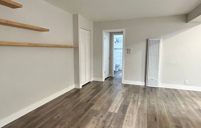 1 bed, 1 bath, 700 sqft, $3,195, Unit D