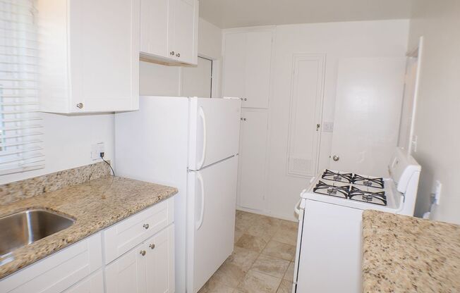 1 bed, 1 bath, 400 sqft, $1,795