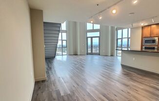 Fantastic 2 Bed/2Bath Penthouse with Panoramic Views at City Heights