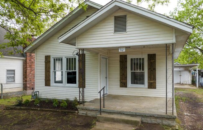 Freshly Updated 2 Bedroom House