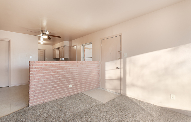 1603 PETERSON AVE