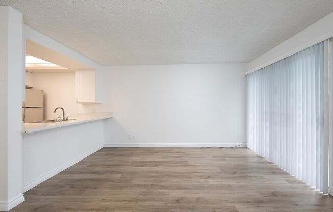 1 bed, 1 bath, 844 sqft, $2,495, Unit 302