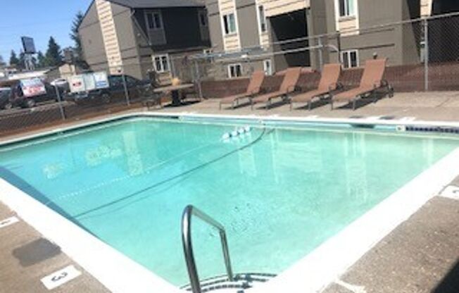 1 bed, 1 bath, 525 sqft, $1,325, Unit 62