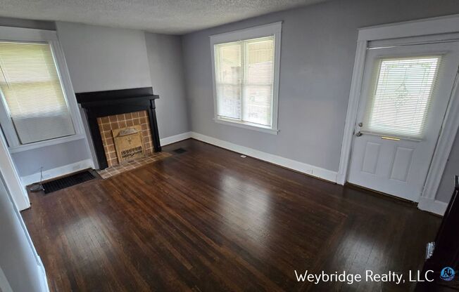 3-Bed 1 Bath House located in a cul-de-sac in Avondale