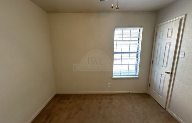 3 beds, 2 baths, $1,095, Unit 2204 Wright Way Unit A