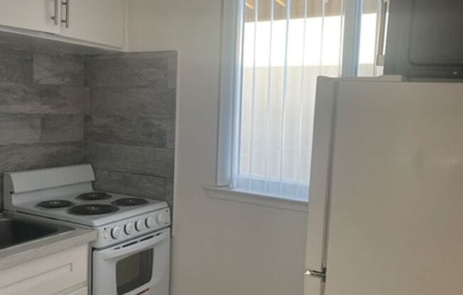 Studio, 1 bath, $1,650, Unit G