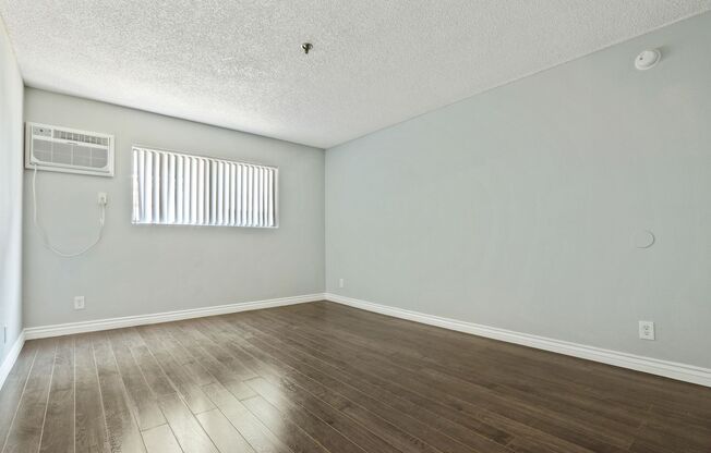 1 bed, 1 bath, 571 sqft, $1,895, Unit CCA-314