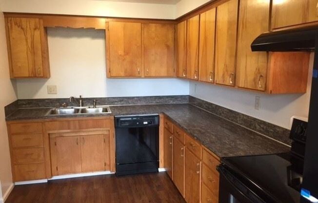 2 beds, 1 bath, 925 sqft, $1,450, Unit Neb1104