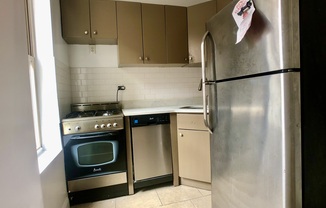 1 bed, 1 bath, $1,975, Unit 4C