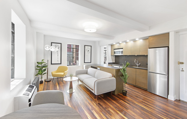 1 bed, 2 baths, $4,000, Unit 1205/1206