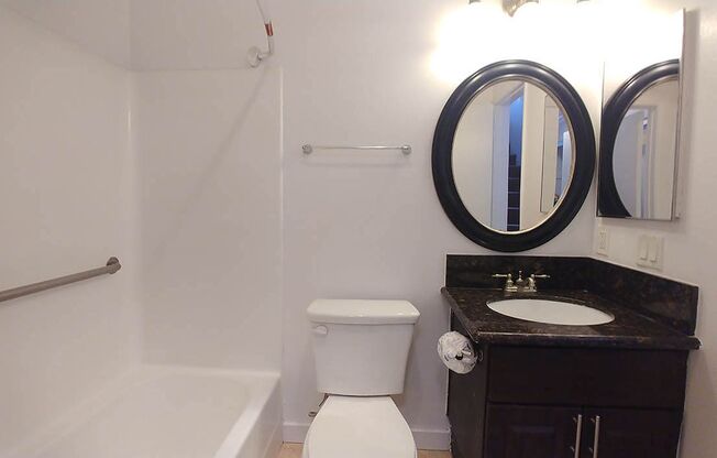 2 beds, 1 bath, 925 sqft, $2,850, Unit 307