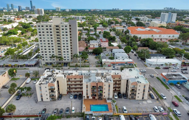 1050 SW 1