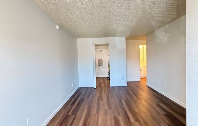 2 beds, 1.5 baths, 950 sqft, $2,275, Unit 237