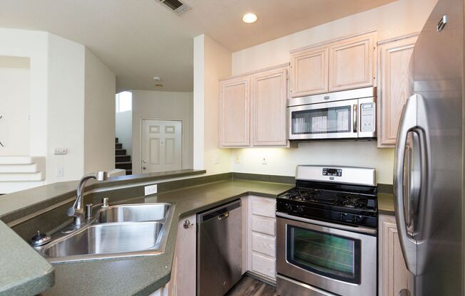 3 bed, 2.5 bth, DETACHED HOME in ASPIRE ENCORE
