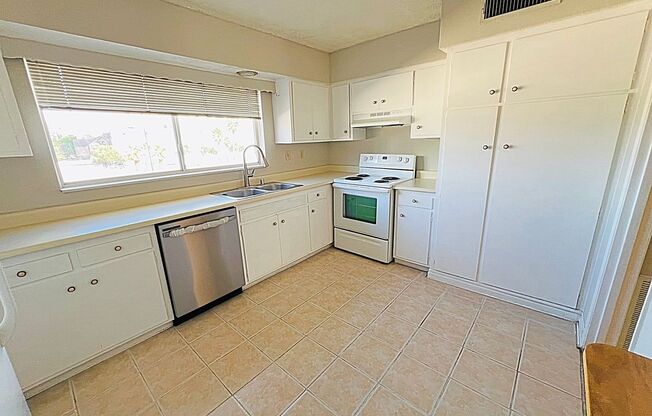 2 Bedroom Townhome in Las Vegas