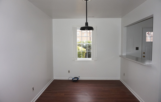 Charming 3 Bedroom/1 Bathroom Townhome in East Baltimore, MD!