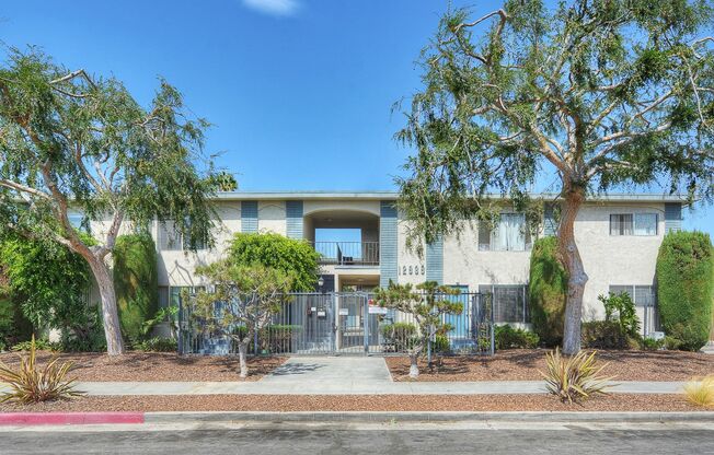 12939 Bonaparte Ave