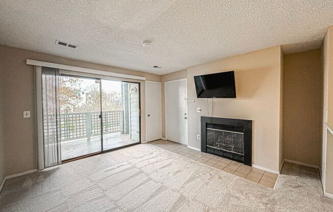 Bright and Cozy 1 Bed 1 Bath With Private Balcony In Amenity-Filled Summerridge - Water & Gas Included