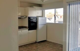 2 beds, 1.5 baths, $2,695, Unit 10