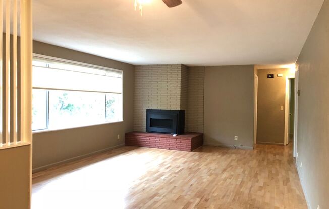 Beautiful Two-Bedroom Home With Large Bonus Room