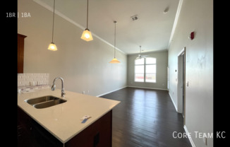 504 GRAND BLVD