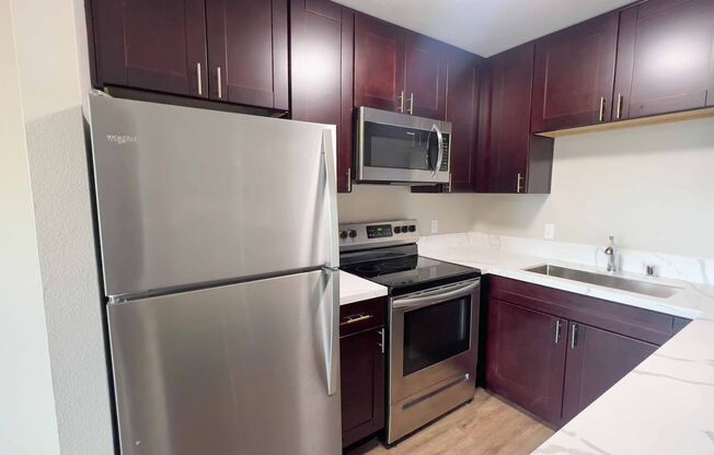 2 beds, 1 bath, $1,999, Unit 4394-05