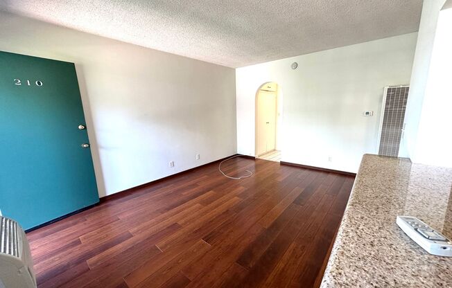 1 bed, 1 bath, 675 sqft, $2,299, Unit 210