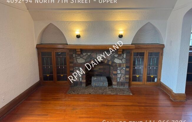4092 94 N 7 ST