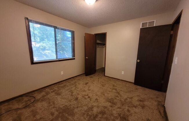 3 beds, 1 bath, $1,245