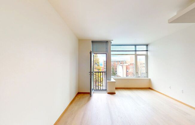 1 bed, 1 bath, 616 sqft, $2,125, Unit 618