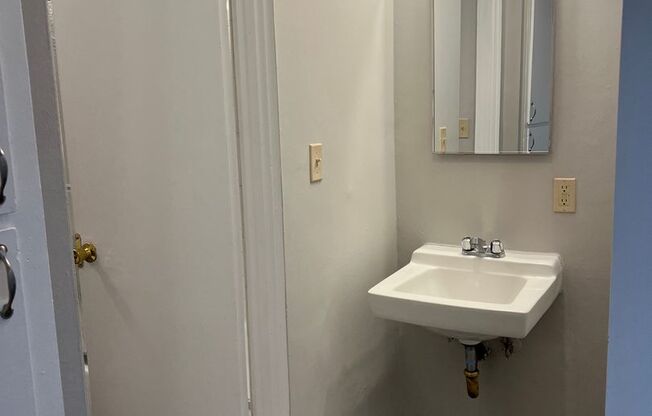 1 bed, 1 bath, 541 sqft, $1,645, Unit 1948-312