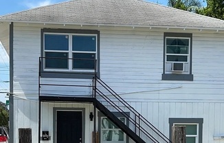 135 N MARTIN LUTHER KING JUNIOR AVE