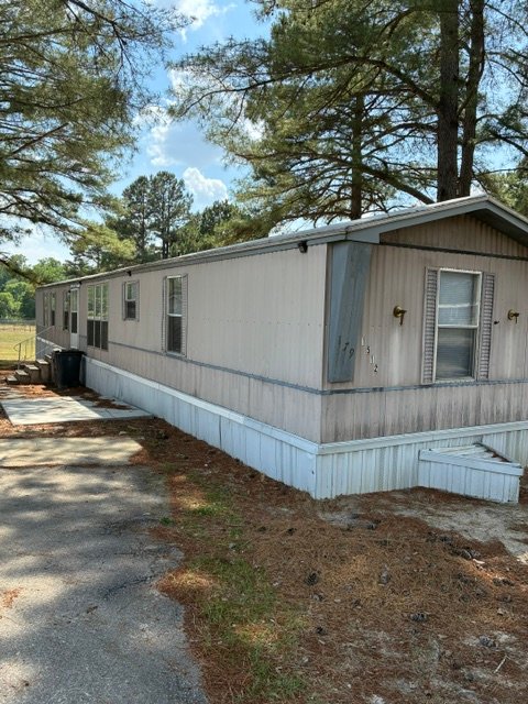 1512 ORCH FARM LN