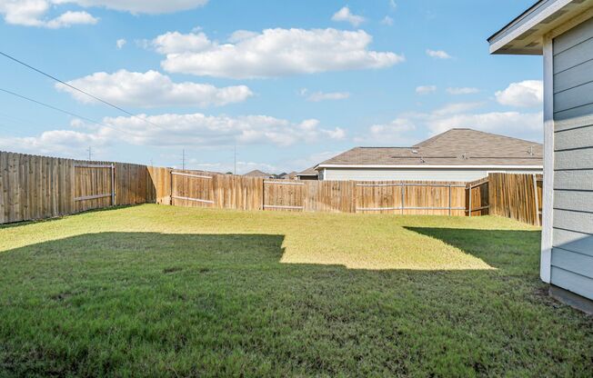 3 beds, 2 baths, 1,591 sqft, $1,945, Unit 308 Trinity Trl