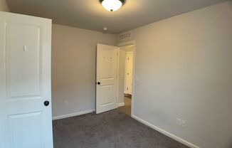 3 beds, 2 baths, $1,425